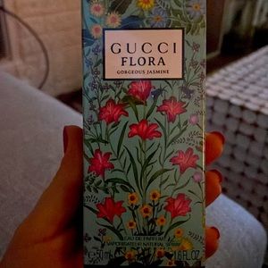 Gucci flora gorgeous jasmine